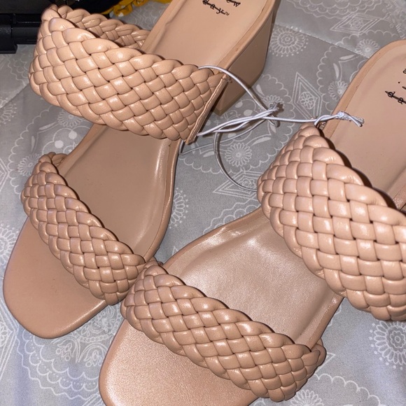 SOLD - Picture 9 of 9